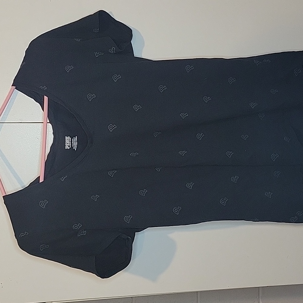 PINK V Neck Shirt Size Large